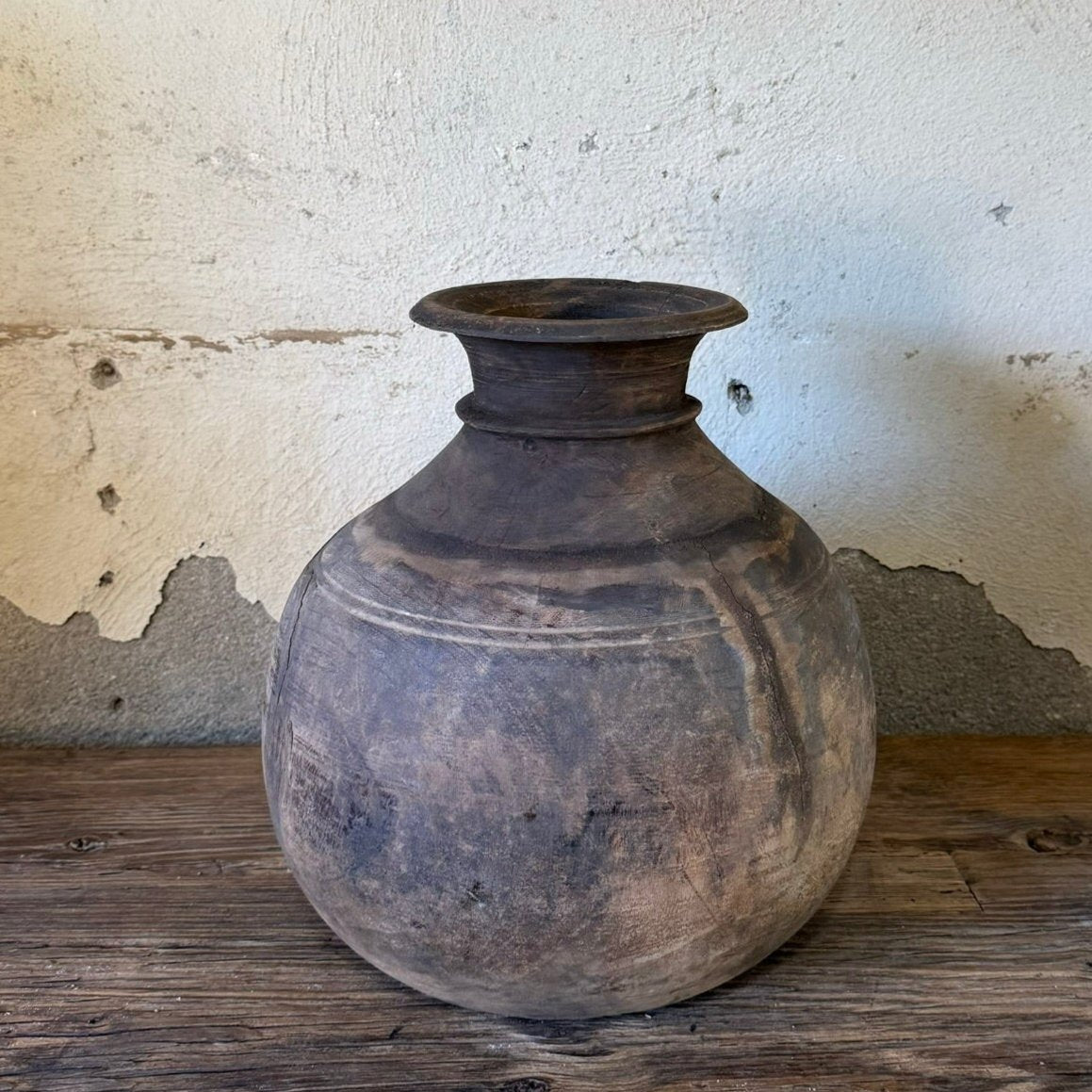 Himachal Wooden Pot